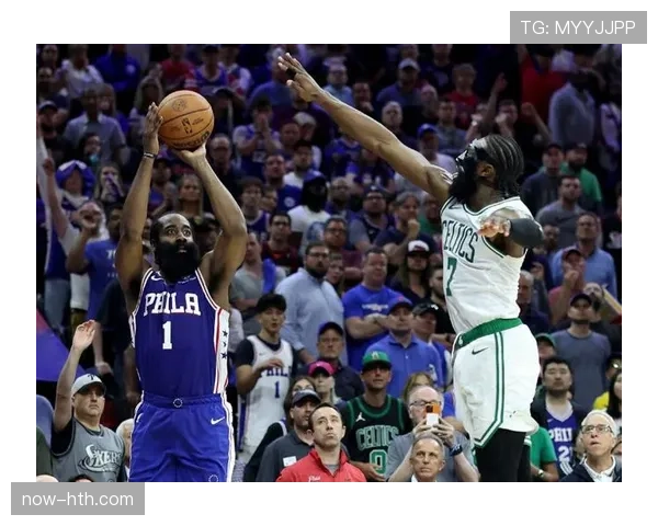 罗威伤愈复出助力绿军，里斯状态回暖成开拓者新星