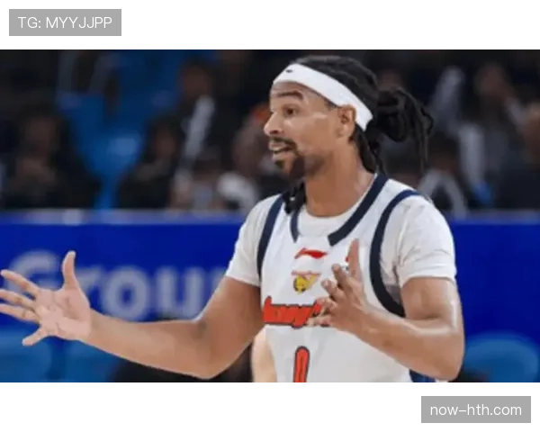 深圳新世纪萨林杰策应能力 外援内线扮演进攻中枢角色 深圳新世纪萨林杰策应能力 外援内线扮演进攻中枢角色